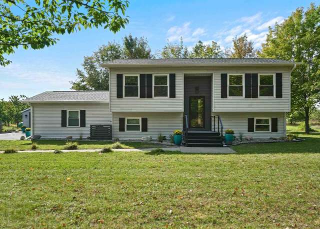 Property at 3836 Old Mission Rd, Traverse City, MI 49686, 3 beds, 2 baths