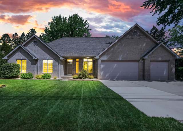 Property at 2071 Tucker Dr, Troy, MI 48085, 3 beds, 2.5 baths