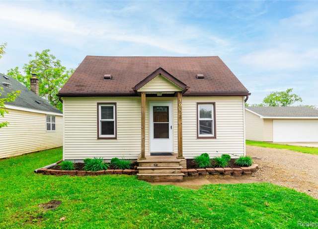 Property at 1953 Elmhurst St, Canton, MI 48187, 2 beds, 1 bath