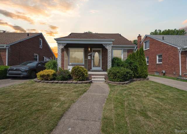 Property at 22509 Alger St, St Clair Shores, MI 48080, 3 beds, 1.5 baths