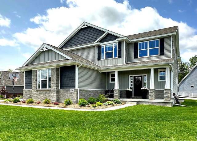 Property at 2321 Cypress Pt, Howell, MI 48855, 5 beds, 3.5 baths