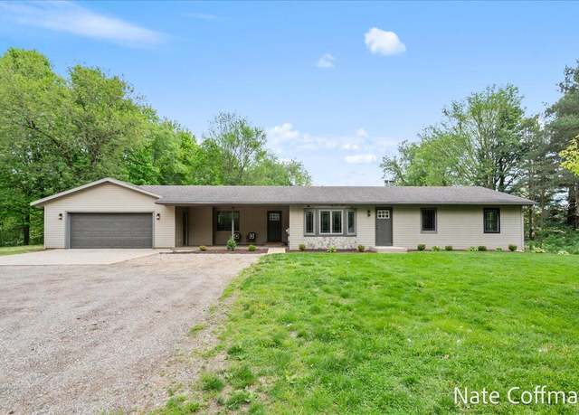 Property at 11410 Long Lake Dr NW, Sparta, MI 49345, 3 beds, 2 baths