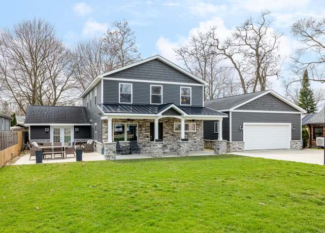 Property at 8585 Portage Lake Blvd, Pinckney, MI 48169, 4 beds, 3 baths