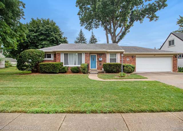 Property at 1810 Gilman St, Garden City, MI 48135, 3 beds, 2 baths
