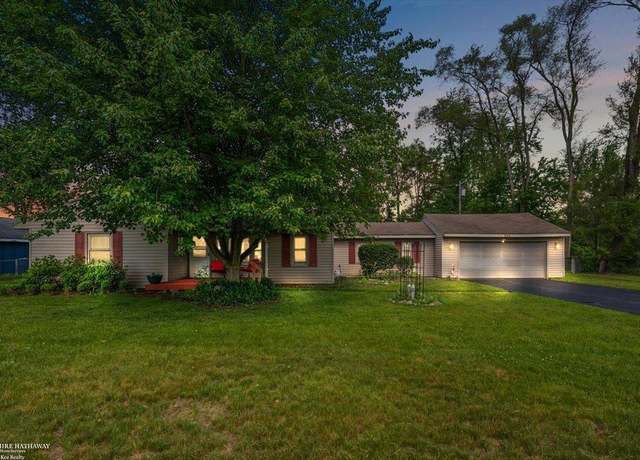 Property at 560 Laguna Dr, Wolverine Lake, MI 48390, 3 beds, 1 bath