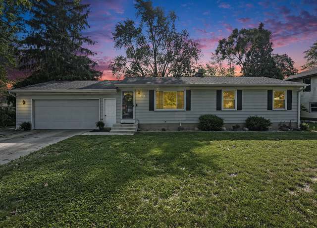 Property at 464 St Clair Ave NW, Grand Rapids, MI 49534, 3 beds, 1.5 baths
