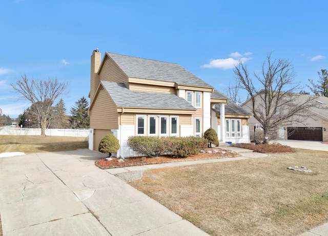 Property at 6250 Stonebridge, West Bloomfield, MI 48322, 4 beds, 2.5 baths