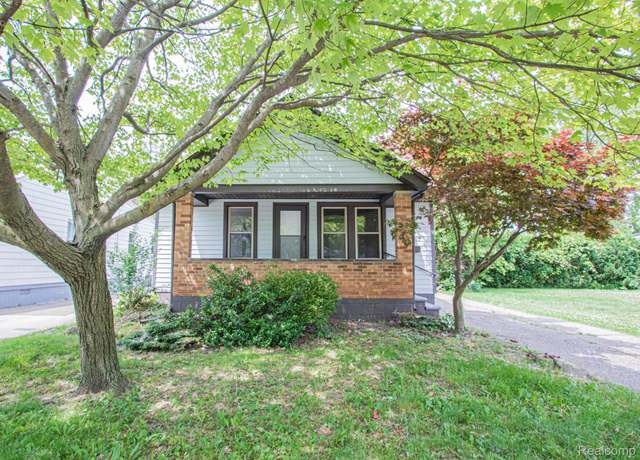 Property at 24917 Dale Ave, Eastpointe, MI 48021, 3 beds, 2 baths