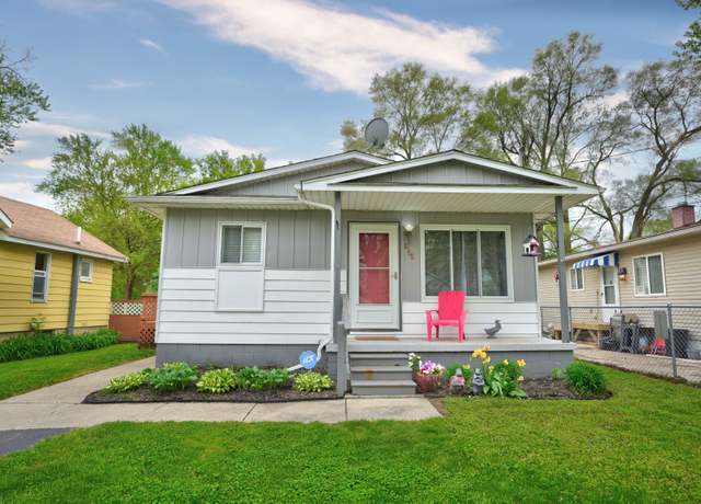 Property at 2368 E Boatfield Ave, Burton, MI 48529, 2 beds, 1 bath