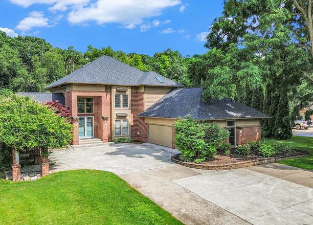 Property at 3135 Valley Oaks Dr, White Lake, MI 48383, 4 beds, 4.5 baths