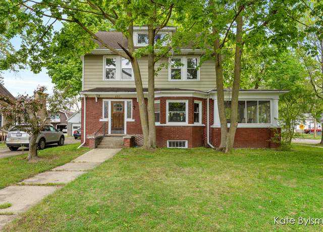 Property at 237 Emmons St SE, Caledonia, MI 49316, 4 beds, 2 baths