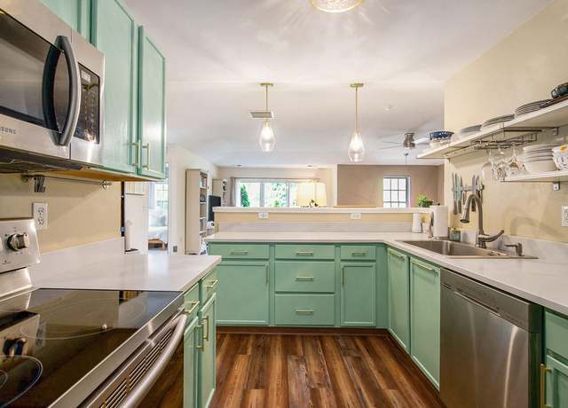 Property at 4049 Berkeley Ave #25, Canton, MI 48188, 2 beds, 1 bath