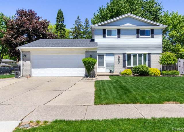 Property at 23415 Thornton St, Clinton Township, MI 48035, 3 beds, 1.5 baths