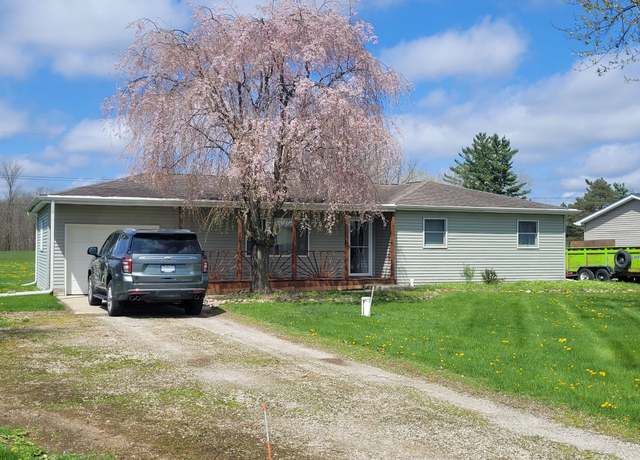Property at 1082 Morris Rd, Lapeer, MI 48446, 3 beds, 2 baths