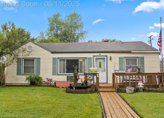 Property at 26529 Arlington St, Roseville, MI 48066, 3 beds, 1 bath