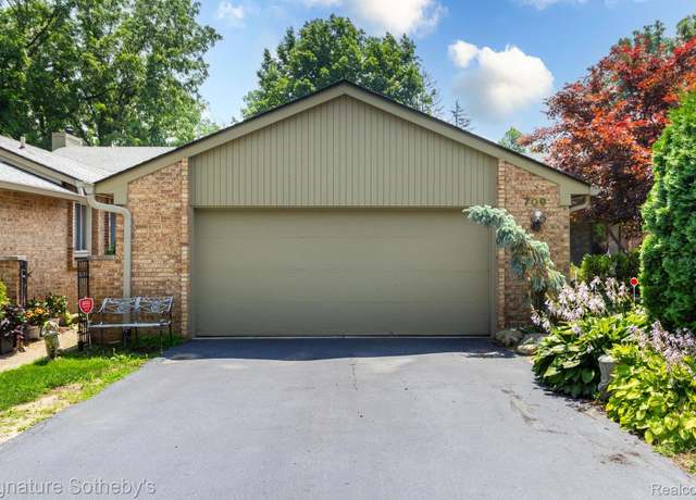 Property at 709 Arbor Ct #2, Bloomfield Hills, MI 48304, 3 beds, 2.5 baths