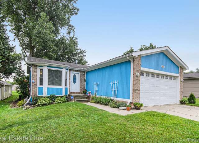 Property at 20226 Fenton St, Roseville, MI 48066, 3 beds, 1 bath