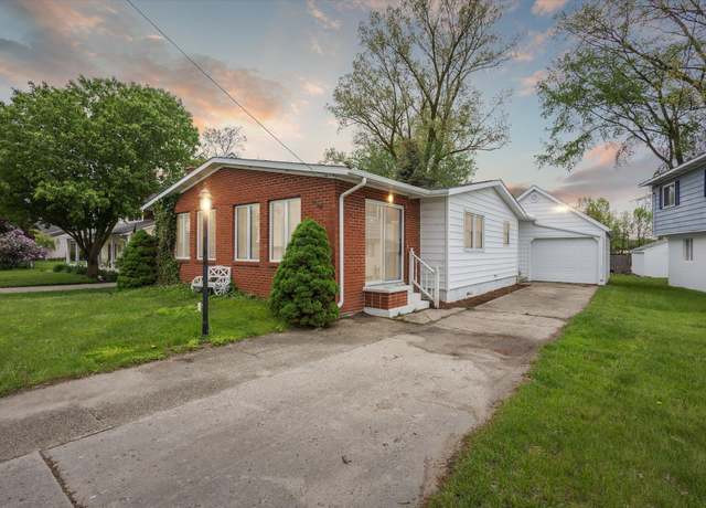 Property at 650 N Shore Dr, Crystal, MI 48818, 3 beds, 2 baths
