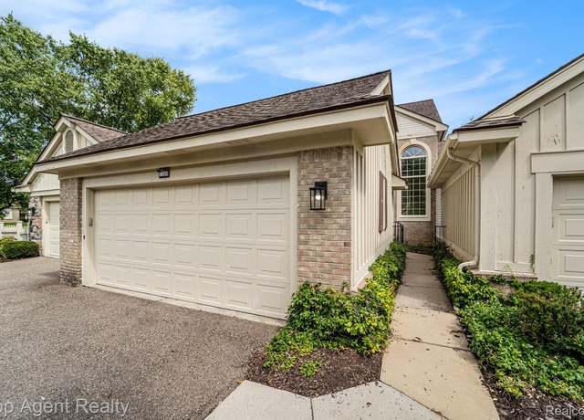 Property at 7369 Danbury Dr, West Bloomfield Charter Township, MI 48322, 2 beds, 2.5 baths