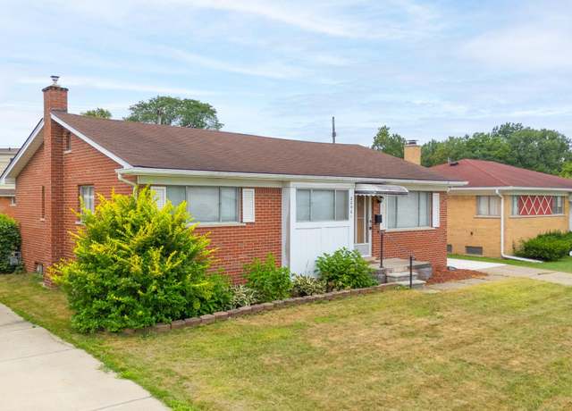 Property at 20901 Crestmont Ln, Dearborn Heights, MI 48127, 3 beds, 1.5 baths