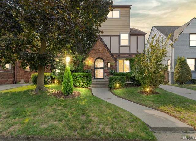 Property at 18307 Ohio St, Detroit, MI 48221, 4 beds, 1.5 baths