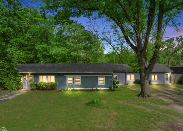 Property at 6482 Riverdale Dr, Whitmore Lake, MI 48189, 5 beds, 3 baths