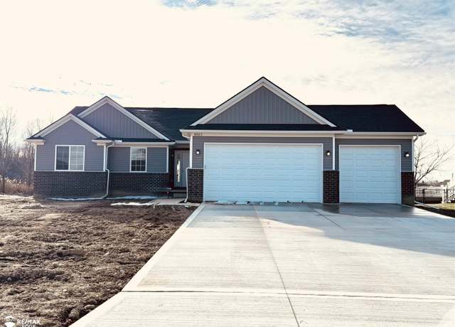 Property at 8341 Peninsula Cir, Grand Blanc, MI 48439, 3 beds, 2.5 baths
