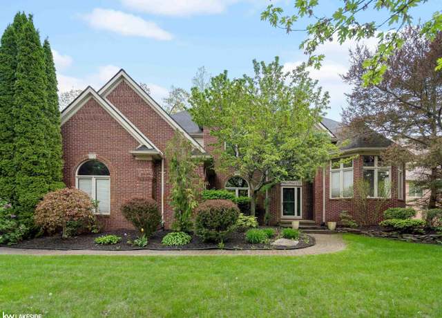 Property at 52664 Blue Ridge Dr, Shelby Twp, MI 48316, 4 beds, 4.5 baths