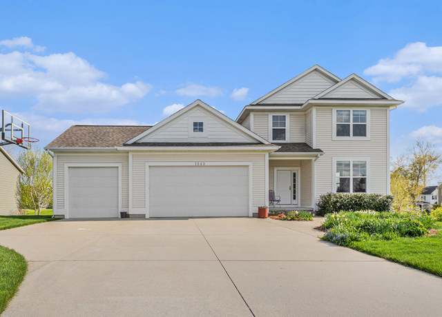 Property at 1640 Silverbow Dr SE, Caledonia, MI 49316, 4 beds, 3.5 baths