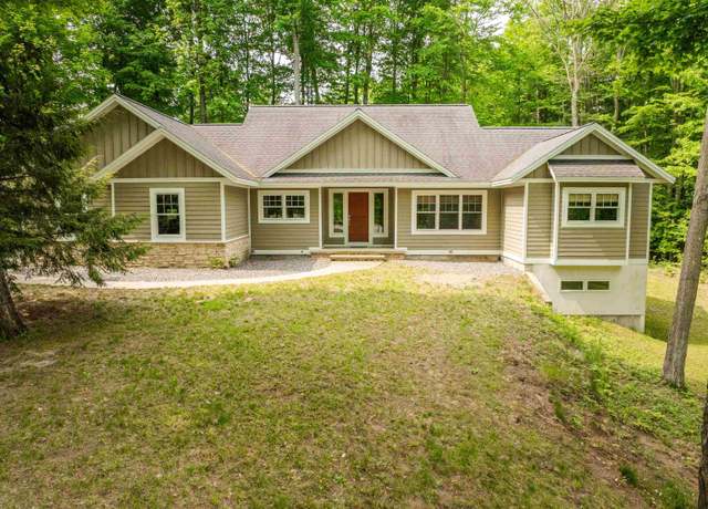 Property at 2577 Blue Meadow Dr, Traverse City, MI 49685, 4 beds, 3 baths