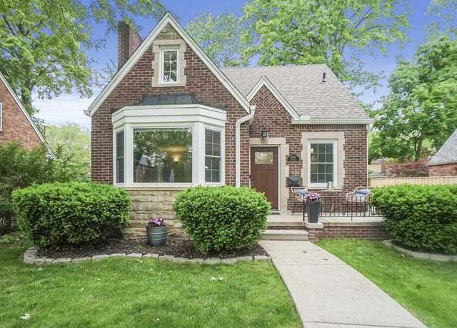 Property at 3619 Kenmore Rd, Berkley, MI 48072, 3 beds, 3 baths