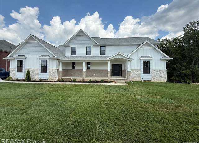 Property at 14311 Wright Dr, Fenton Charter Township, MI 48430, 4 beds, 3.5 baths
