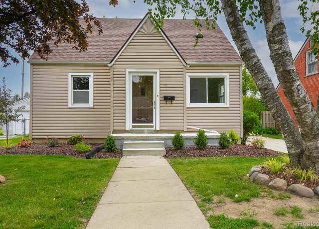 Property at 16317 Aurora Ave, Eastpointe, MI 48021, 3 beds, 1 bath