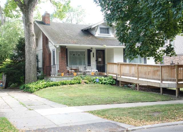Property at 341 W Oakridge St W, Ferndale, MI 48220, 3 beds, 1 bath