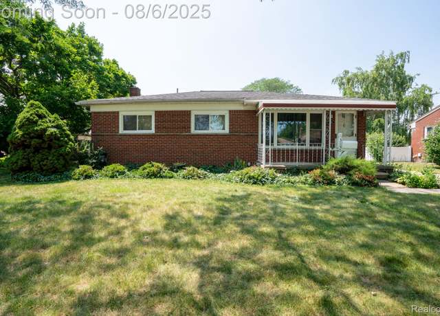 Property at 3150 Middlefield Dr, Trenton, MI 48183, 3 beds, 2 baths