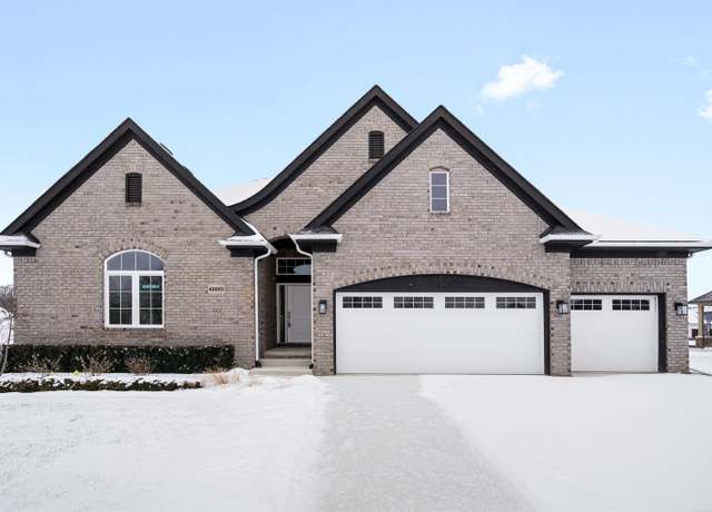 Property at 55809 Jones Dr, Macomb, MI 48044, 3 beds, 2.5 baths