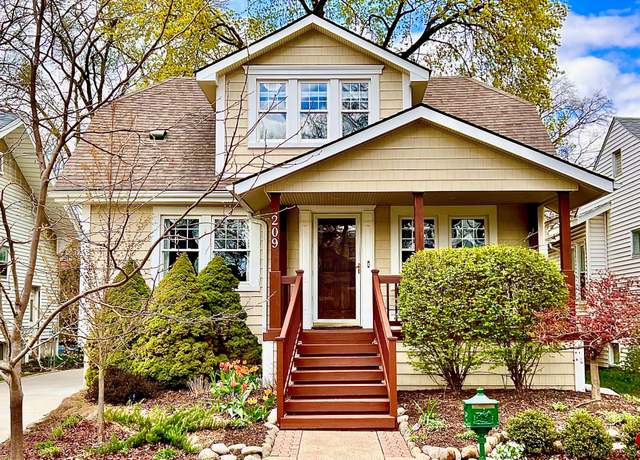 Property at 209 E Woodland St, Ferndale, MI 48220, 3 beds, 1.5 baths