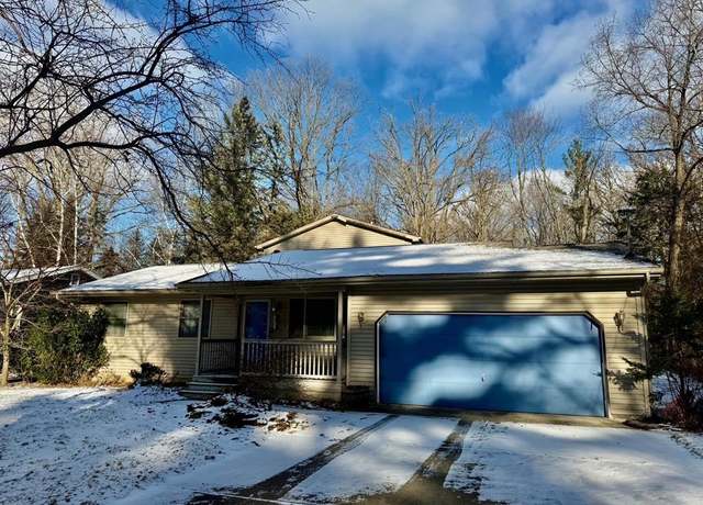 Property at 3861 Jim Dr, Bridgeport, MI 48722, 5 beds, 3 baths