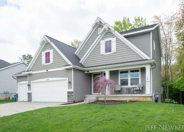 Property at 16486 Van Wagoner Rd, Spring Lake, MI 49456, 4 beds, 3 baths