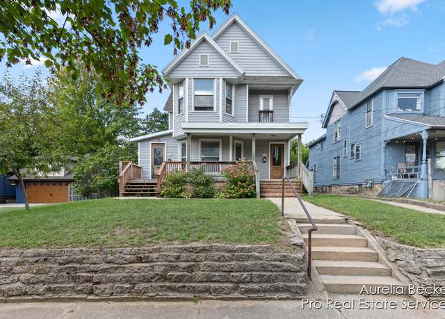 Property at 727-729 Prospect Ave SE, Grand Rapids, MI 49503, 7 beds, 4 baths