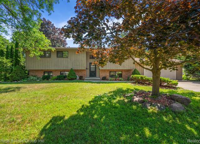 Property at 7427 Emerson, Washington Township, MI 48094, 3 beds, 1.5 baths
