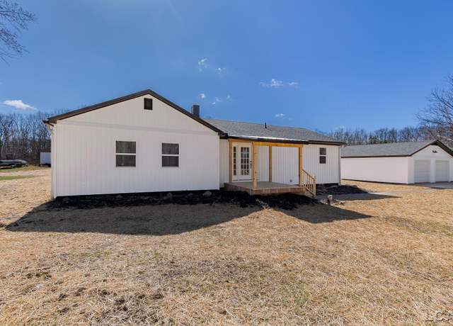 Property at 5549 Macon Hwy, Tecumseh, MI 49286, 5 beds, 3 baths