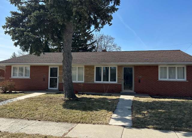 Property at 27099 Demrick St, Roseville, MI 48066, 4 beds, 2 baths