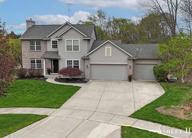 Property at 124 Kara Ct, Rockford, MI 49341, 4 beds, 3.5 baths