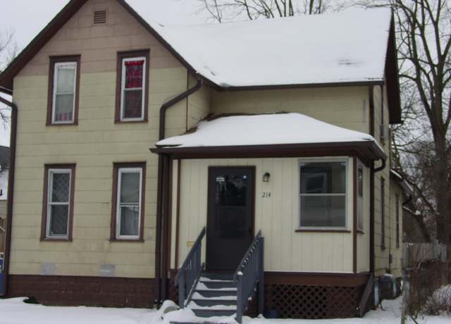 Property at 214 E Clay St, Kalamazoo, MI 49007, 3 beds, 1.5 baths