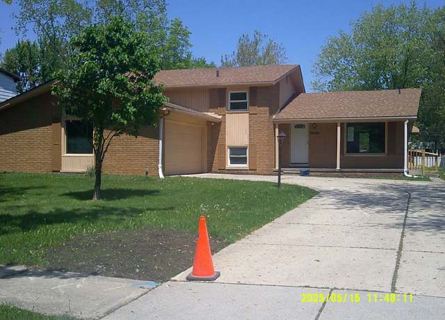 Property at 8240 Hampton Rd, Grosse Ile, MI 48138, 4 beds, 2.5 baths