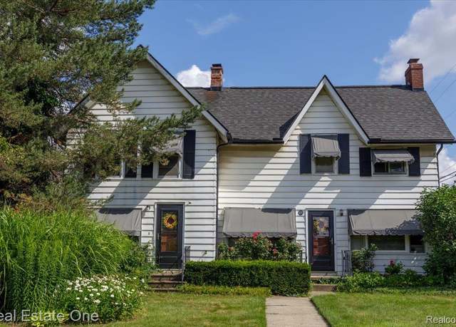 Property at 23 W Burdick St, Oxford, MI 48371, 15 beds, 13.5 baths