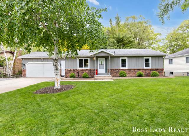 Property at 1311 Gentian Dr SE, Kentwood, MI 49508, 3 beds, 1.5 baths