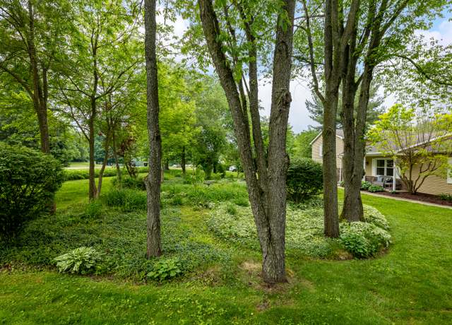 Property at 9177 Horseshoe Bnd, Dexter, MI 48130, 4 beds, 1.5 baths