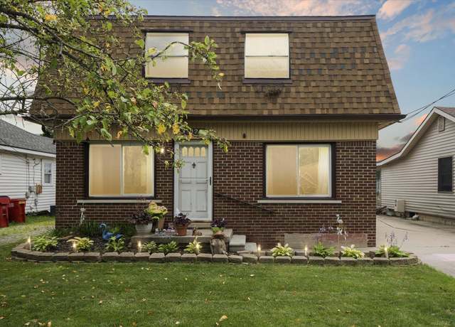 Property at 37820 Maplehill St, Harrison Township, MI 48045, 3 beds, 2 baths